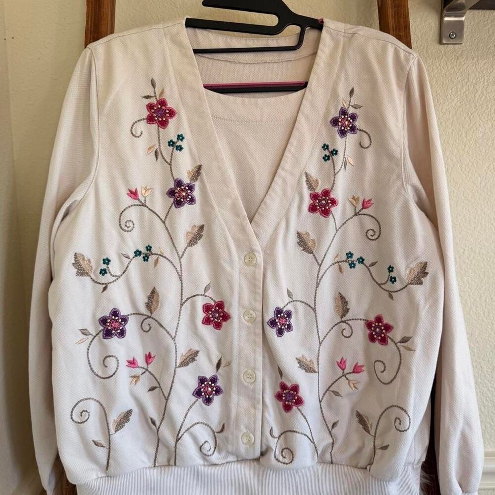 Unbranded Women's Cream and Pink Jumper